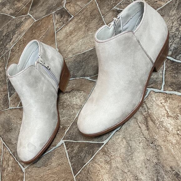 New Wild Diva Gray Ankle Booties Sz 6 - Picture 4 of 11